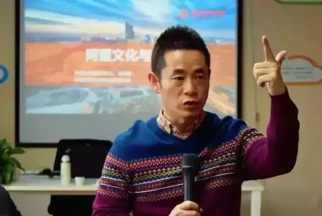 阿里半跪过,任正非差点跳楼,京东被骗光钱:生活哪有容易二字?