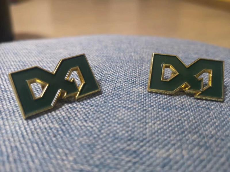 社区徽章.jpg 社区徽章.jpg