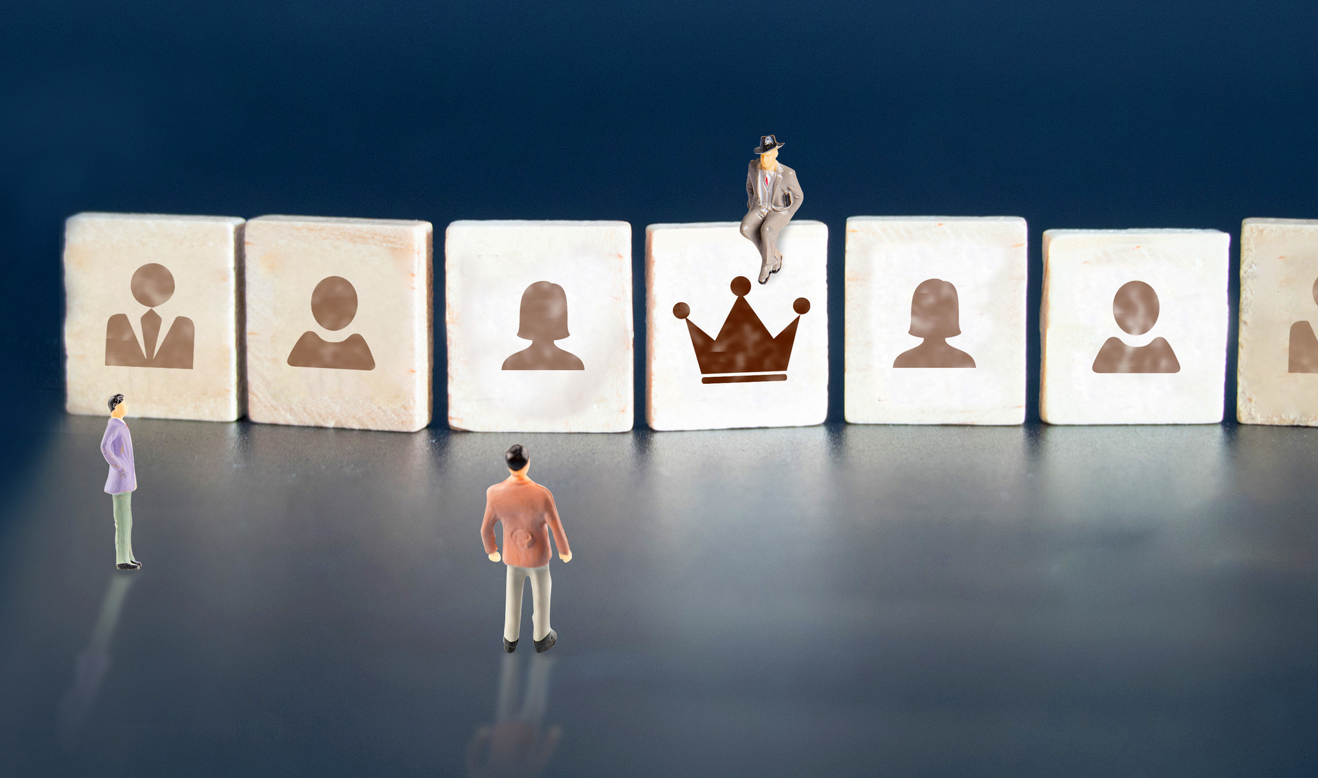 摄图网_500935550_banner_领导场景(企业商用)_wps图片.jpg 摄图网_500935550_banner_领导场景(企业商用)_wps图片.jpg