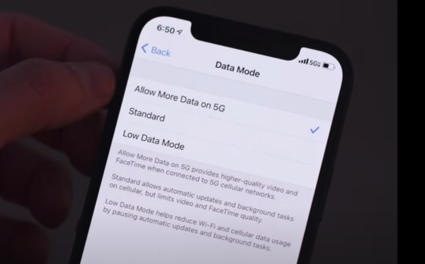 iPhone 12遭遇尴尬:5G信号存在剧烈波动